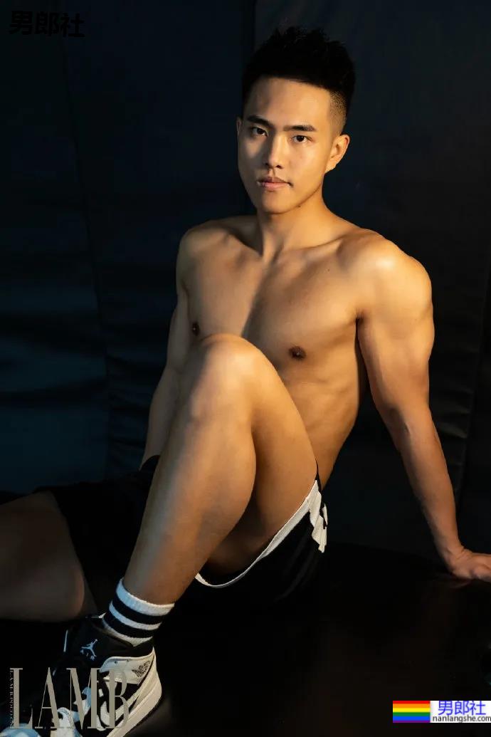 禁欲系肌肉拳击手，有一种S的气质 - 51虹马