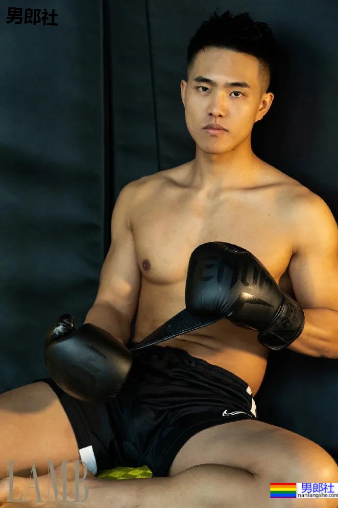 禁欲系肌肉拳击手，有一种S的气质 - 51虹马