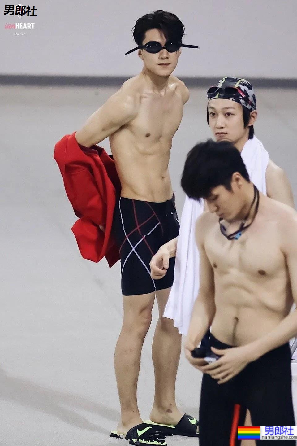 早期拍过魅力先生的他“兄弟情”新剧秀身材,快来康康双高颜腹肌小哥哥! - 51虹马 早期拍过魅力先生的他“兄弟情”新剧秀身材,快来康康双高颜腹肌小哥哥! - 51虹马