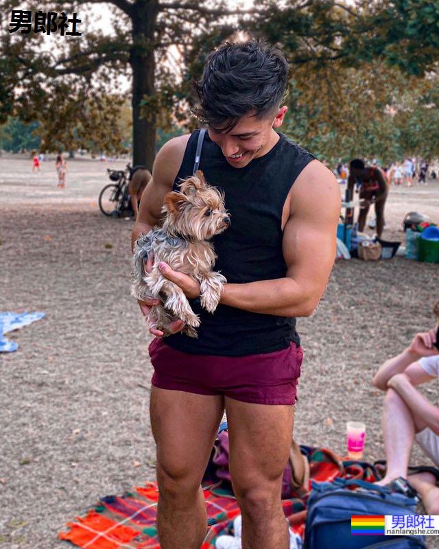 沙灘上閃耀金光用瑜珈展示肌肉的墨西哥帥哥哥：Franko Briseño - 51虹马