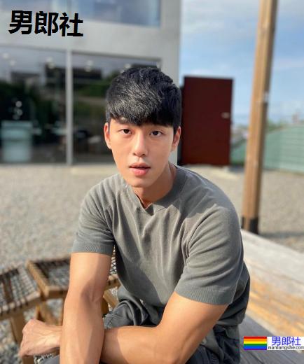 跟奶油一样甜甜甜到你心头的韩国小帅帅：이종찬 Lee JongChan - 51虹马