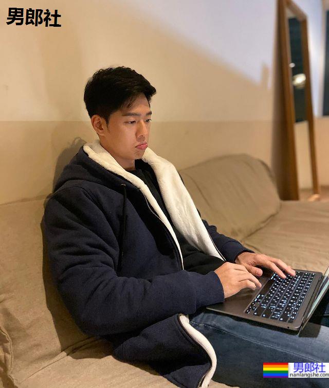 跟奶油一样甜甜甜到你心头的韩国小帅帅：이종찬 Lee JongChan - 51虹马