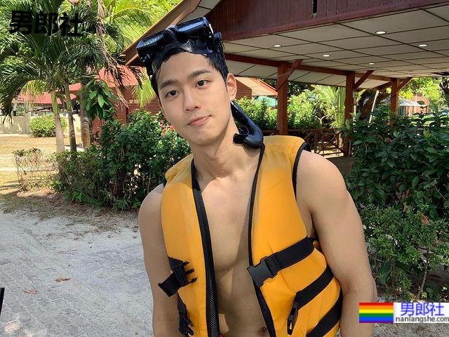 跟奶油一样甜甜甜到你心头的韩国小帅帅：이종찬 Lee JongChan - 51虹马