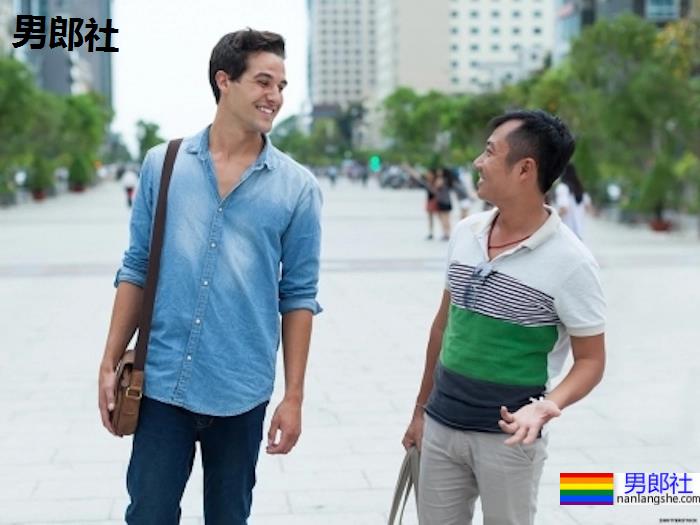 闭俗男同志的求生指南！10点必学的内向者约会秘诀 - 51虹马