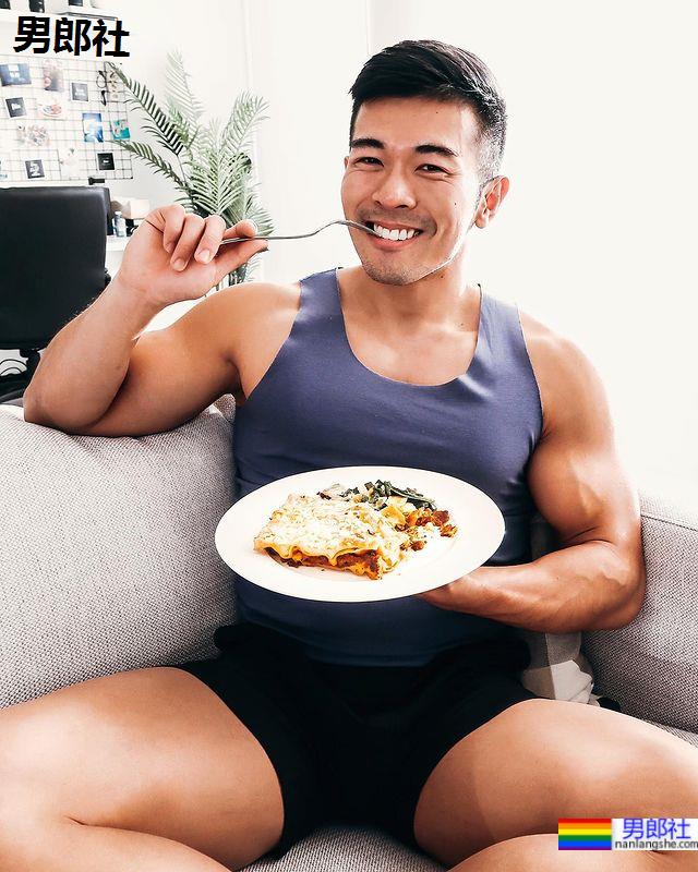 正能量充满！微笑比阳光灿烂的澳洲肌肉男给你全日好心情：Noah Gao - 51虹马