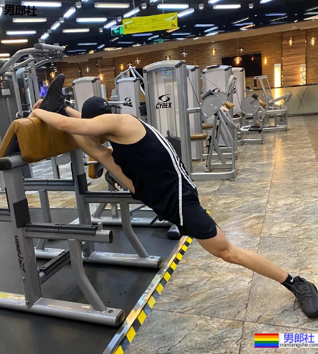 颜值肌肉零差评的"川音霍建华"又拍大片,高鼻梁长腿小狼狗这成片太绝了! - 51虹马 颜值肌肉零差评的"川音霍建华"又拍大片,高鼻梁长腿小狼狗这成片太绝了! - 51虹马