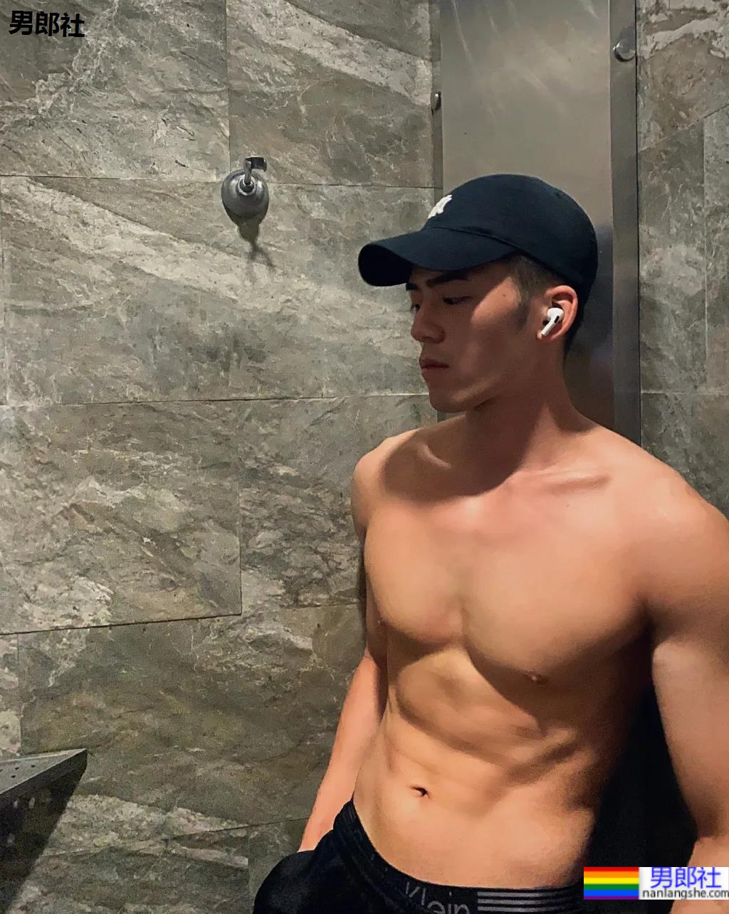 颜值肌肉零差评的"川音霍建华"又拍大片,高鼻梁长腿小狼狗这成片太绝了! - 51虹马 颜值肌肉零差评的"川音霍建华"又拍大片,高鼻梁长腿小狼狗这成片太绝了! - 51虹马