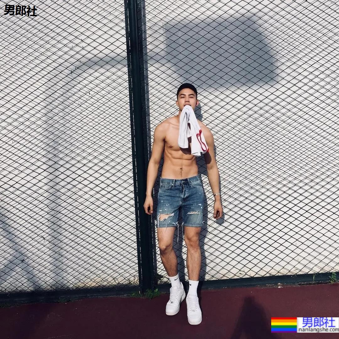 95年篮球体育生整成“名媛脸”，原因竟然是这样... - 51虹马