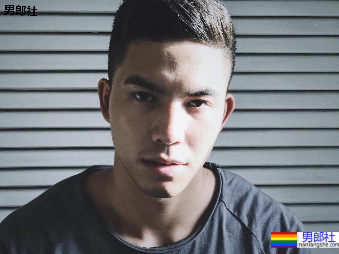 95年篮球体育生整成“名媛脸”，原因竟然是这样... - 51虹马