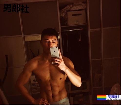 187CM山东帅哥去参加CCTV男模大赛获季军，如今变化这么大！ - 51虹马