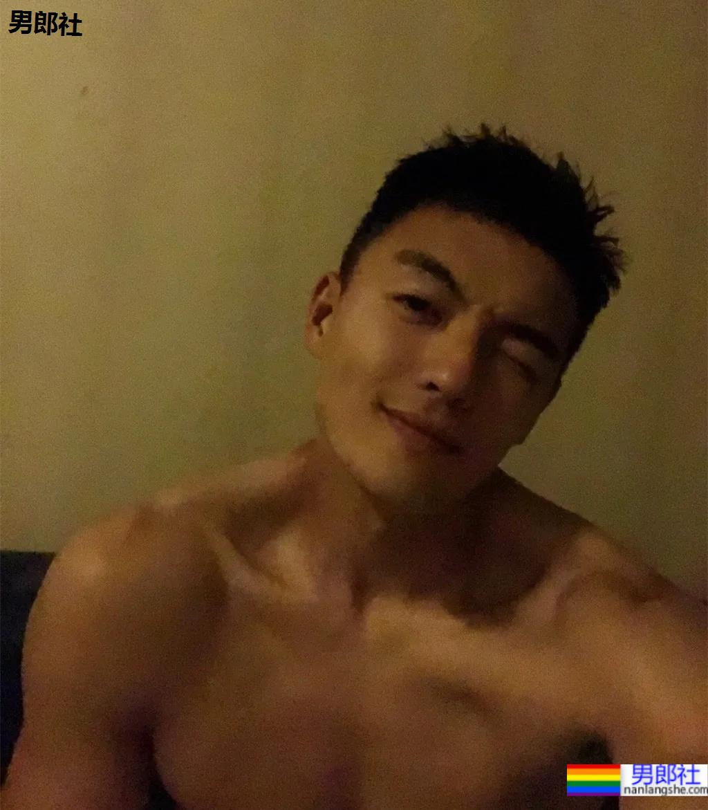 187CM山东帅哥去参加CCTV男模大赛获季军，如今变化这么大！ - 51虹马