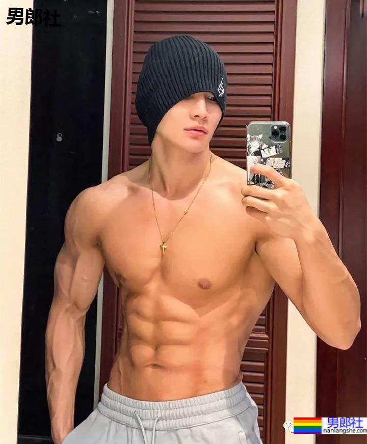 你们想要的不穿衣服的肌肉司机来了！ - 51虹马