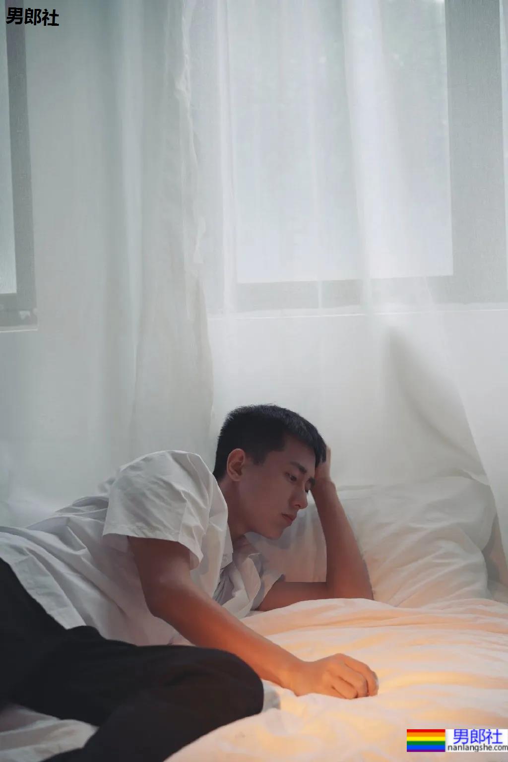 成都超帅网球男孩写真，这个侧颜绝了！ - 51虹马