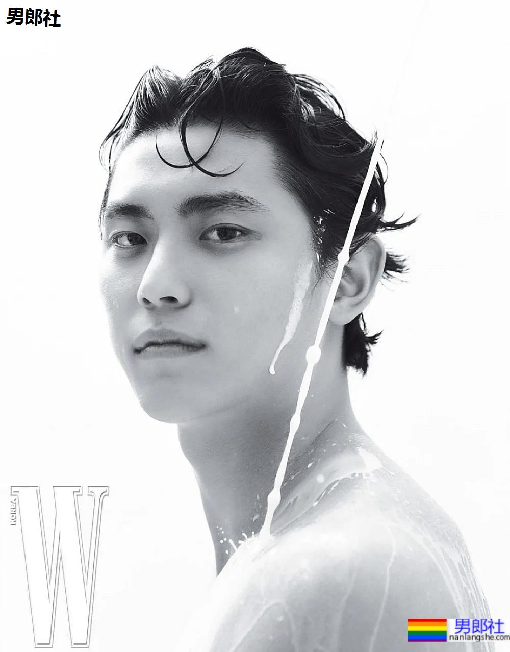 直拍97年水球运动员视频火了!颜正条顺体育生帅出圈,难怪镜头只拍他! - 51虹马 直拍97年水球运动员视频火了!颜正条顺体育生帅出圈,难怪镜头只拍他! - 51虹马