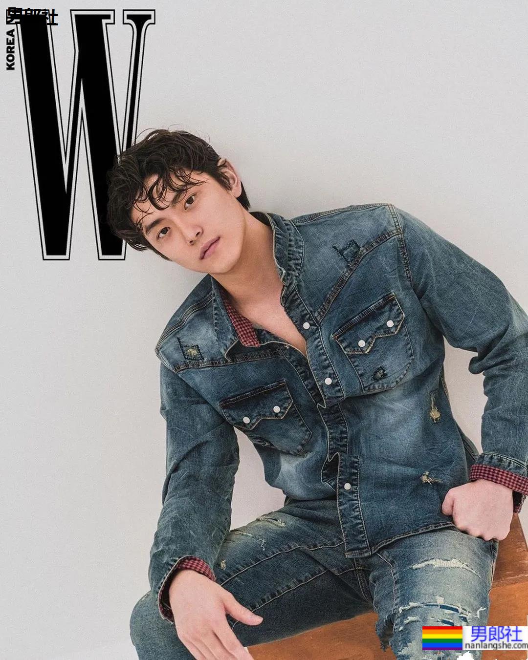 直拍97年水球运动员视频火了!颜正条顺体育生帅出圈,难怪镜头只拍他! - 51虹马 直拍97年水球运动员视频火了!颜正条顺体育生帅出圈,难怪镜头只拍他! - 51虹马