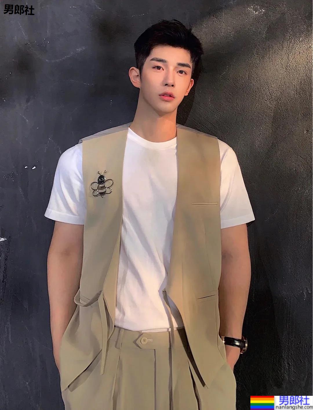 超帅鲜嫩网红博主，帅你一脸鼻血！ - 51虹马