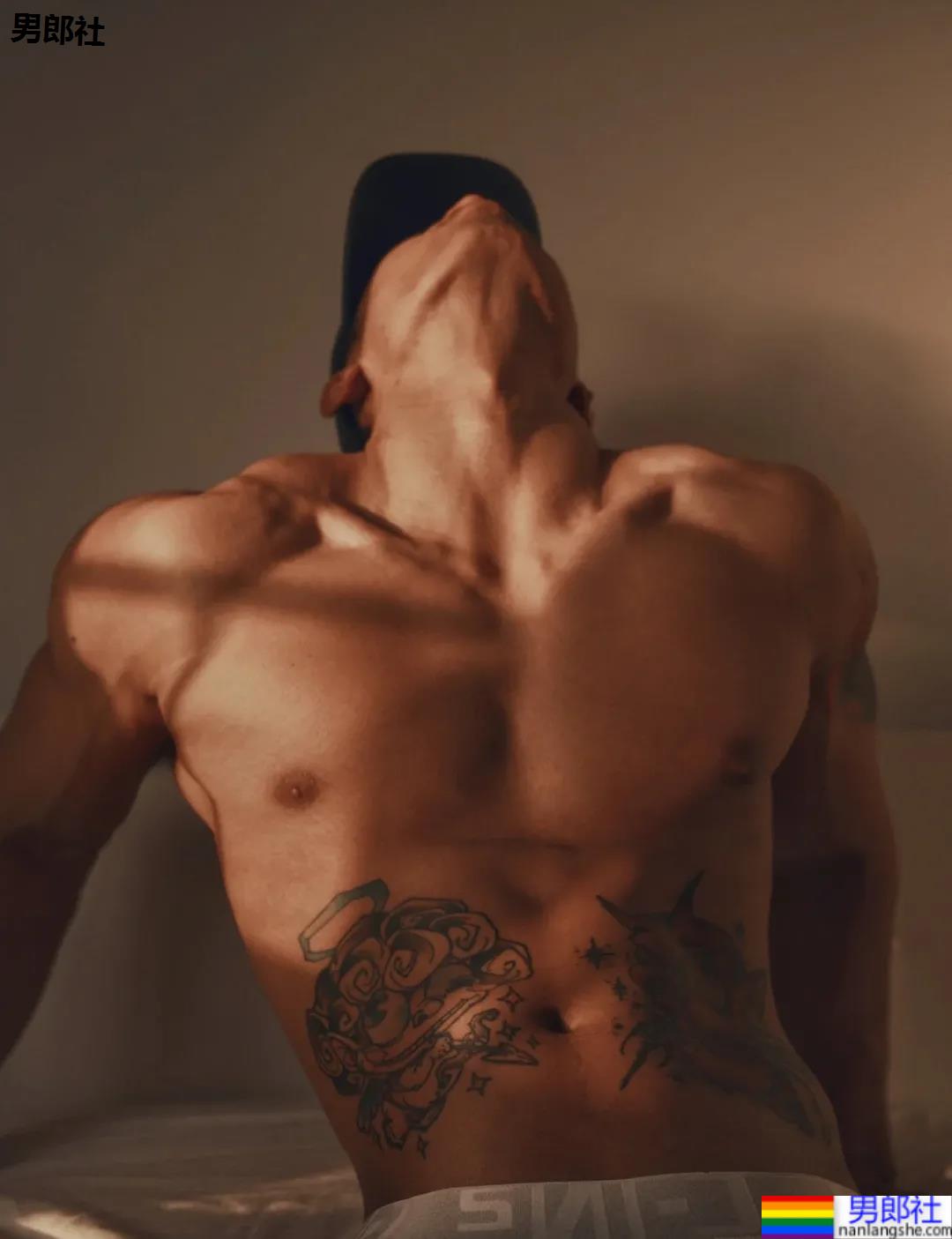 彪学长和网红小黑哥哥官宣了!吃瓜吃到手软! - 51虹马 彪学长和网红小黑哥哥官宣了!吃瓜吃到手软! - 51虹马