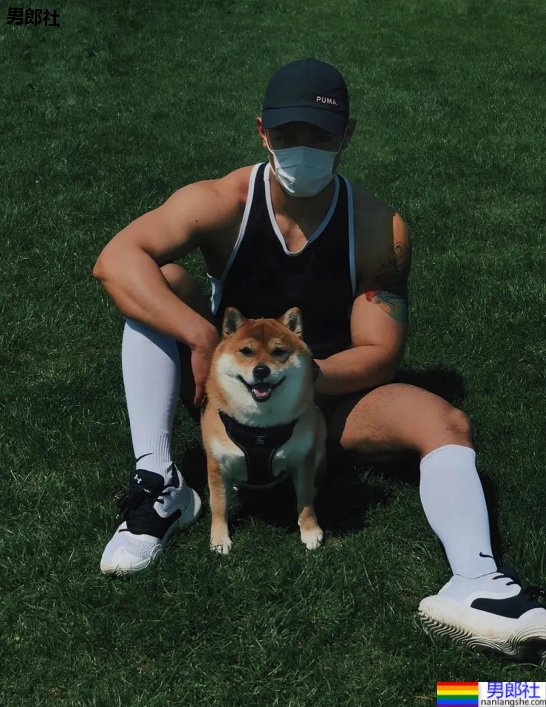 彪学长和网红小黑哥哥官宣了!吃瓜吃到手软! - 51虹马 彪学长和网红小黑哥哥官宣了!吃瓜吃到手软! - 51虹马