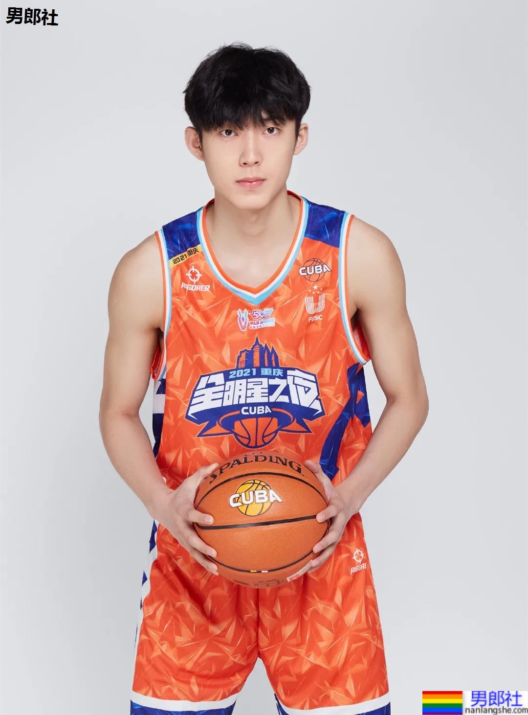 吉林大学最帅学长走红，曾被评“东北最帅高中生”！-51虹马