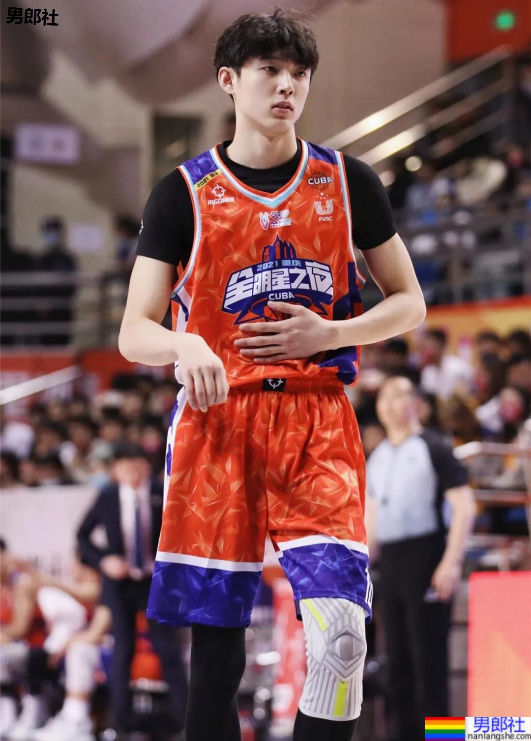 吉林大学最帅学长走红，曾被评“东北最帅高中生”！ - 51虹马