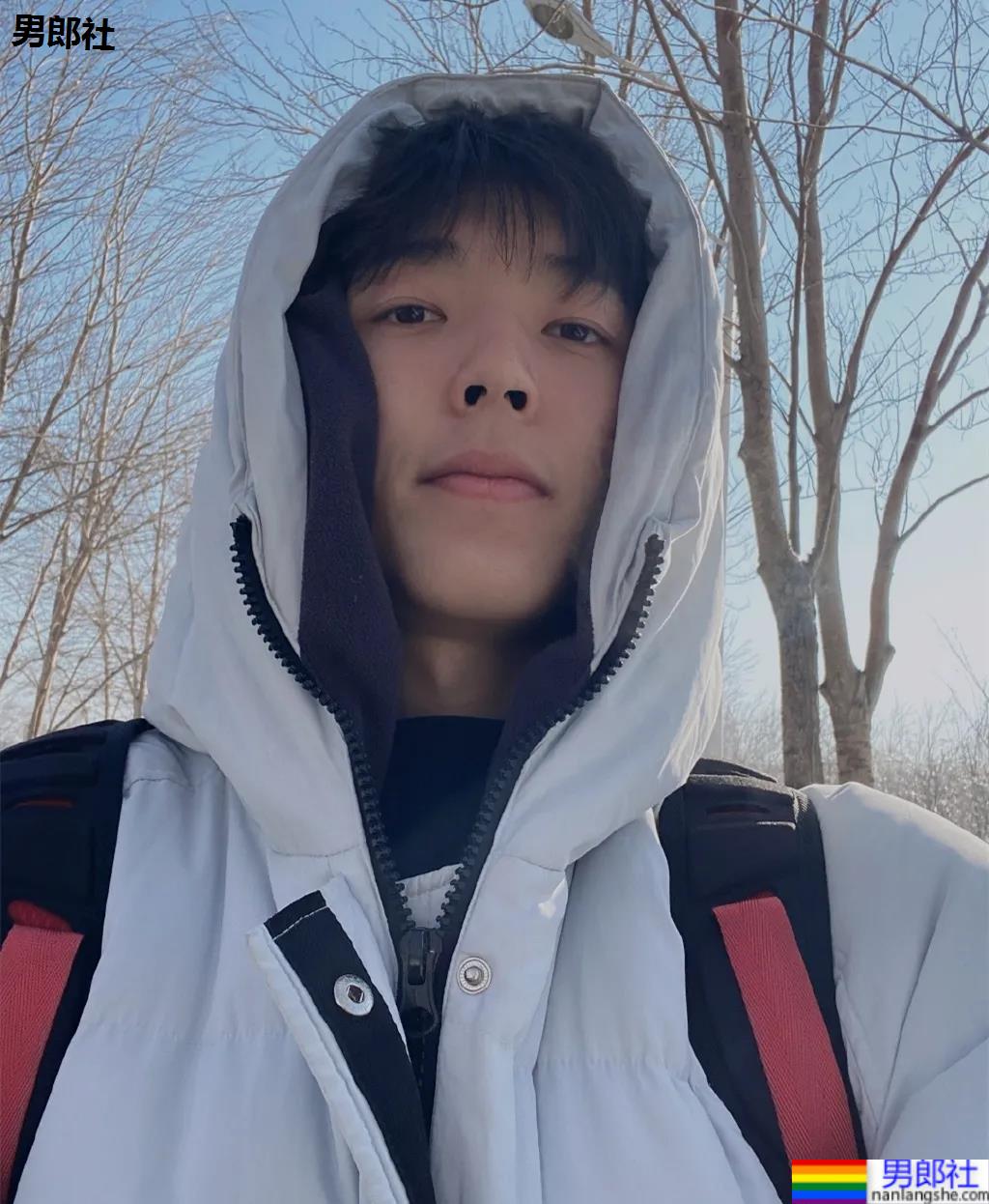 吉林大学最帅学长走红，曾被评“东北最帅高中生”！ - 51虹马