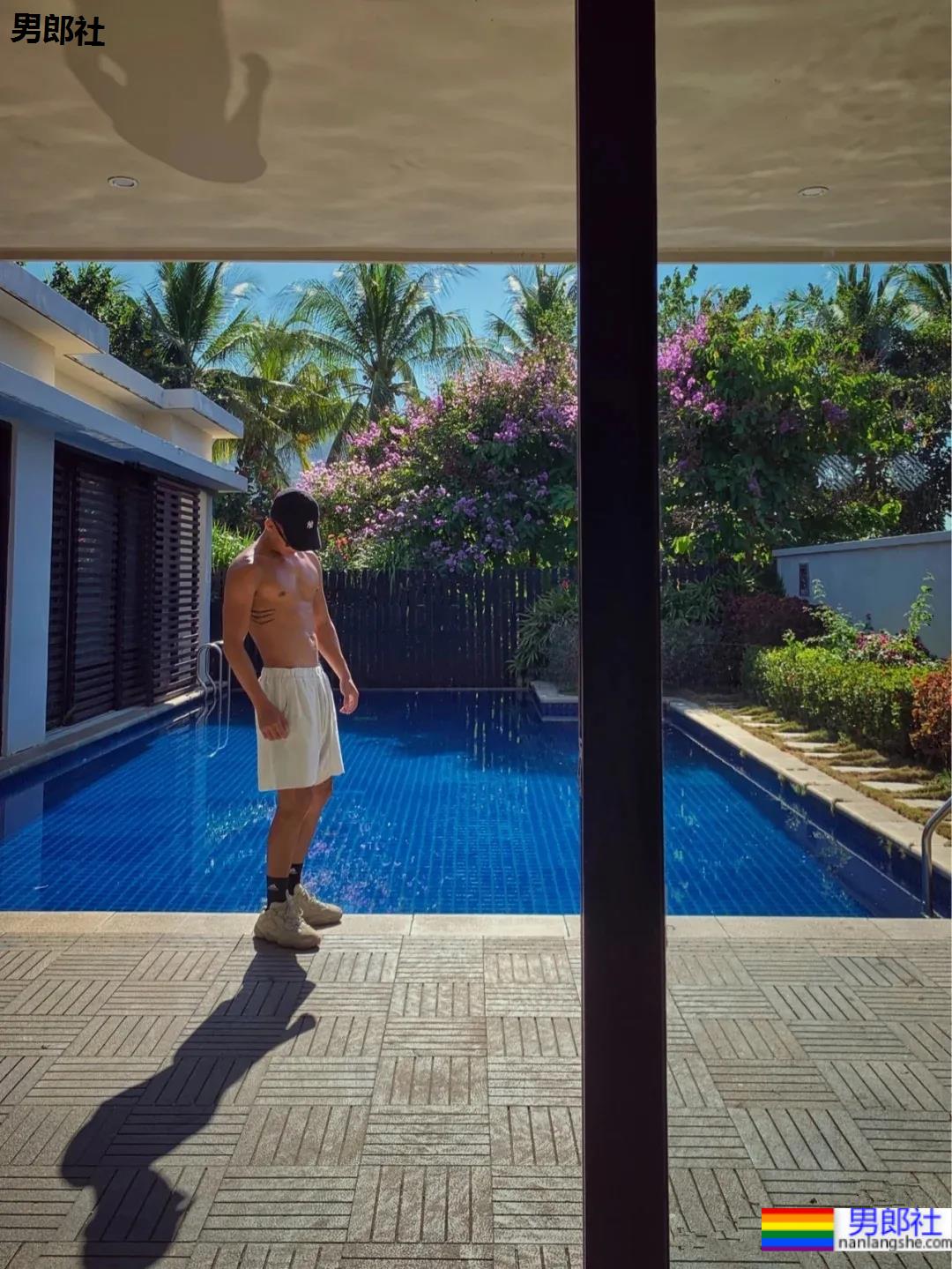 寸头腹肌潜水教练，古铜荷尔蒙也太A了吧！ - 51虹马