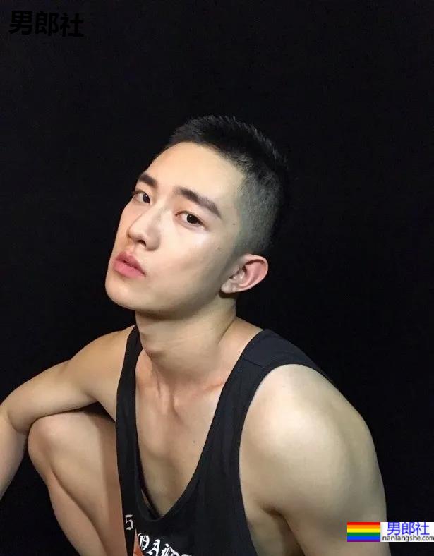 痞坏寸头素颜体育生大赏！-51虹马