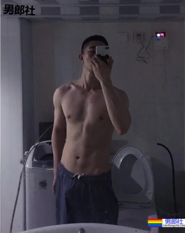 痞坏寸头素颜体育生大赏！ - 51虹马