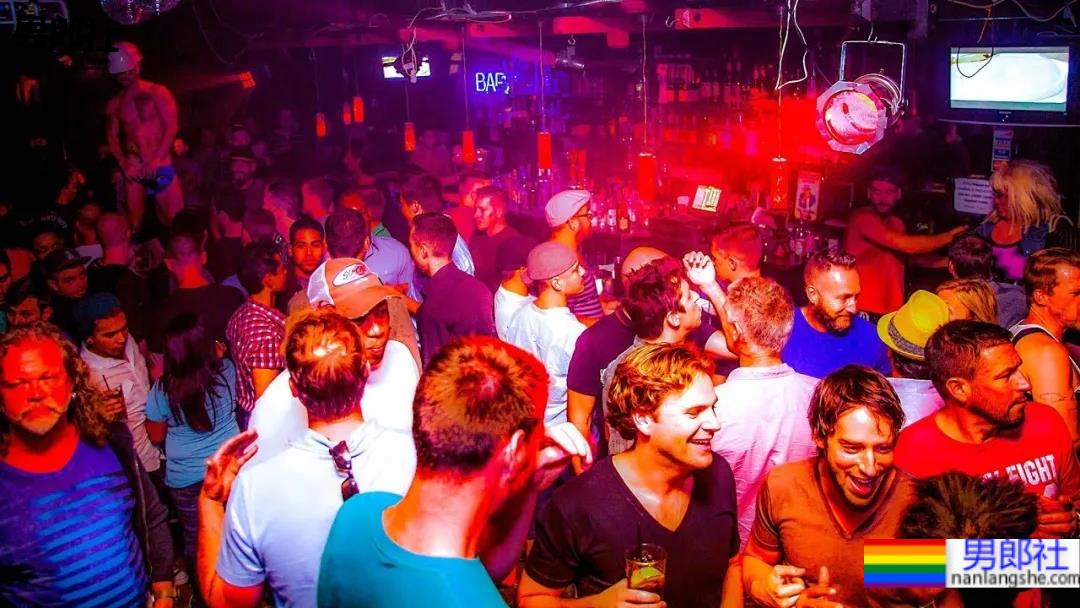 一个常年被评为“同志宜居”的国家,刻画着出了同志心中的模样 - 51虹马 一个常年被评为“同志宜居”的国家,刻画着出了同志心中的模样 - 51虹马