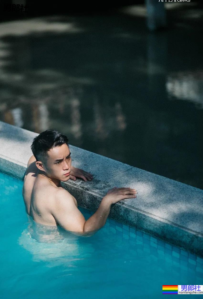 专访摄影师源起:肌肉模特写真背后的故事,这谁不羡慕啊! - 51虹马 专访摄影师源起:肌肉模特写真背后的故事,这谁不羡慕啊! - 51虹马