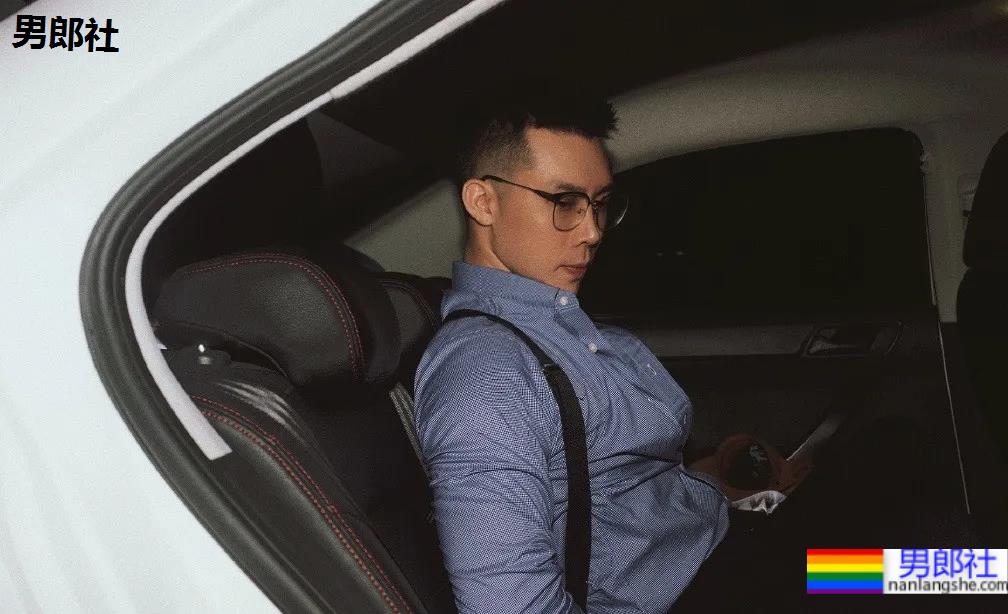 专访摄影师源起:肌肉模特写真背后的故事,这谁不羡慕啊! - 51虹马 专访摄影师源起:肌肉模特写真背后的故事,这谁不羡慕啊! - 51虹马