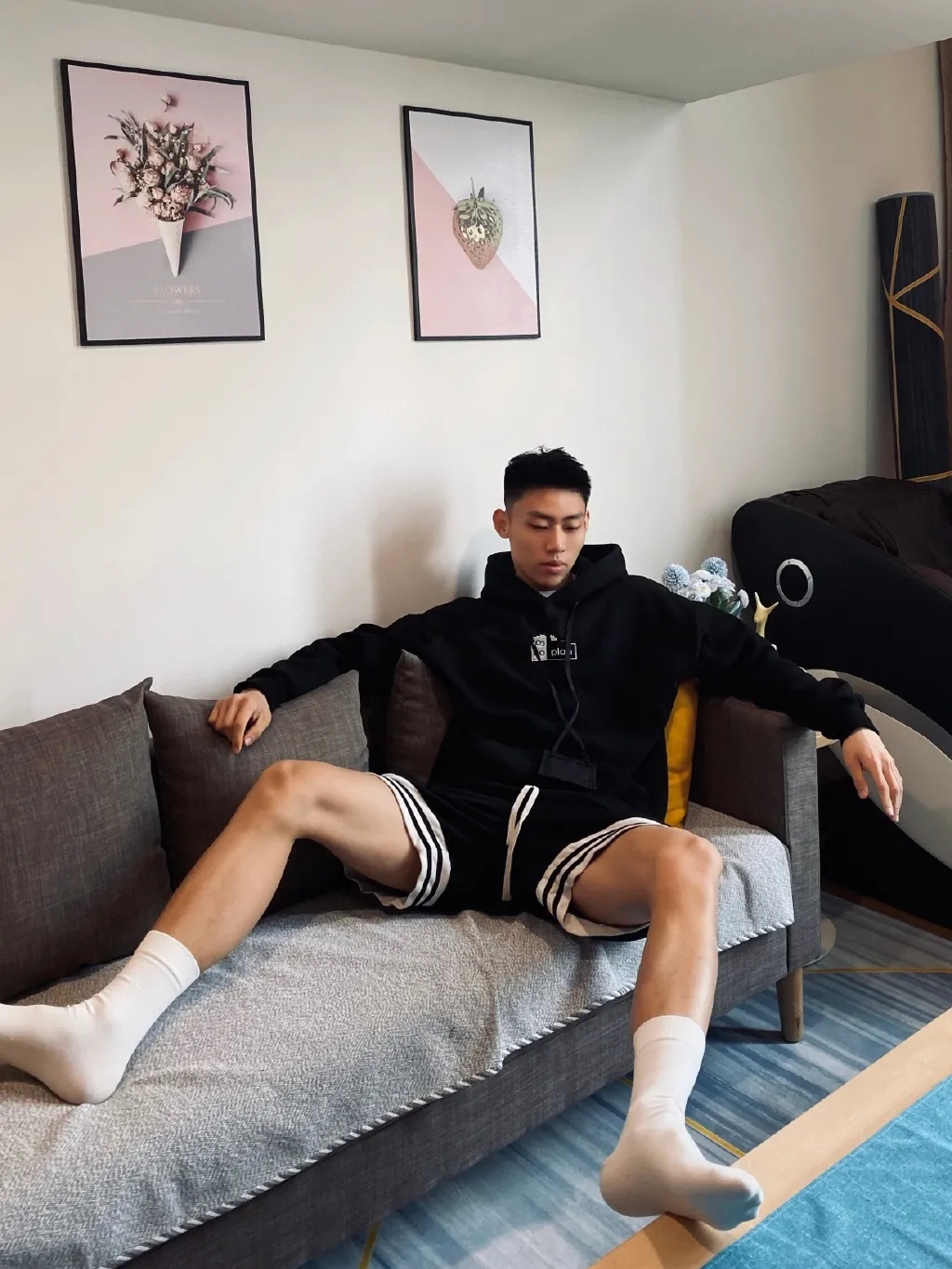 184寸头体育生穿球服自拍照火了,颜高条顺的肌肉空少,这谁抵得住? - 51虹马 184寸头体育生穿球服自拍照火了,颜高条顺的肌肉空少,这谁抵得住? - 51虹马