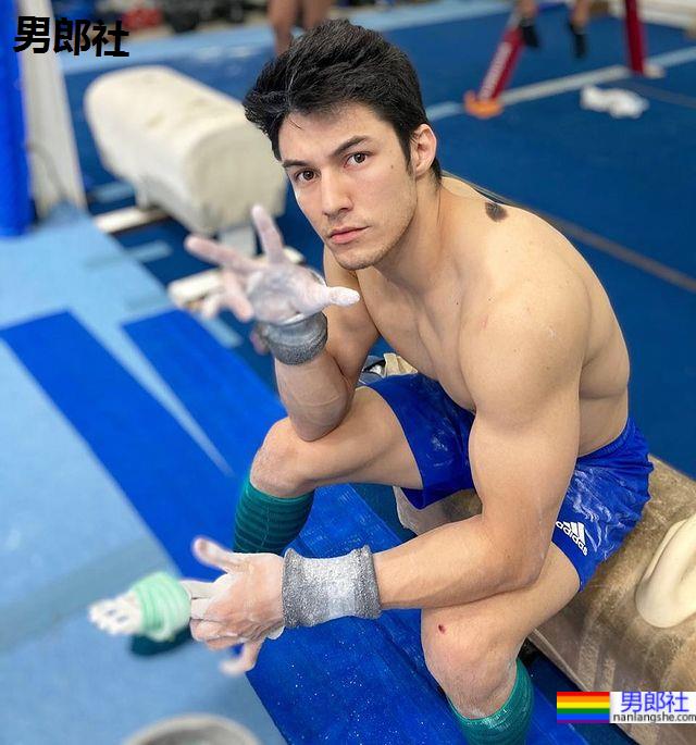 体操选手怎麽能这麽可爱巴西肌肉运动员萌到你内心翻筋斗:Arthur Nory - 51虹马 体操选手怎麽能这麽可爱巴西肌肉运动员萌到你内心翻筋斗:Arthur Nory - 51虹马