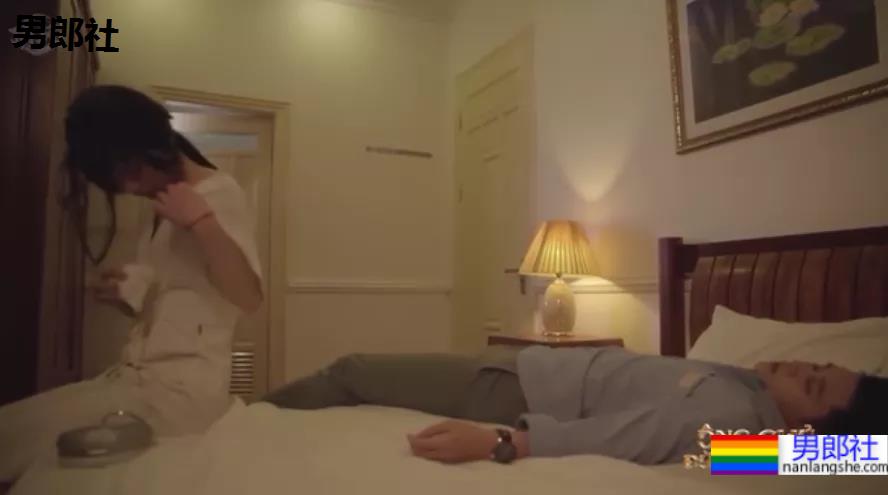 直男老板x女装大佬，狗血高能！ - 51虹马