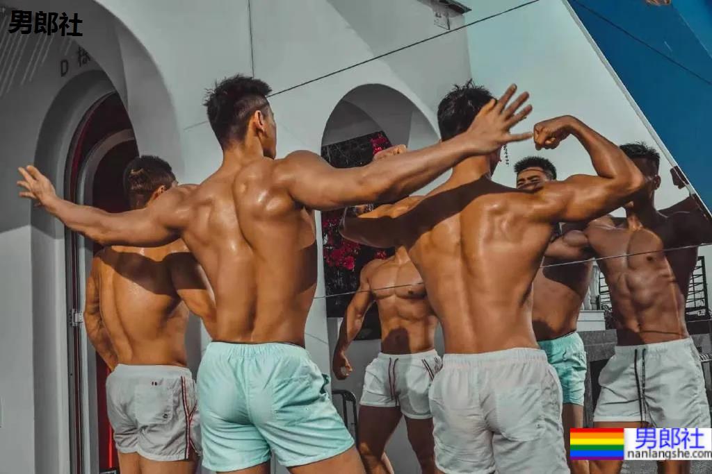 网红腹肌教练拍运动大片比CK还好看，这位腱子肉梨窝小哥火了！ - 51虹马