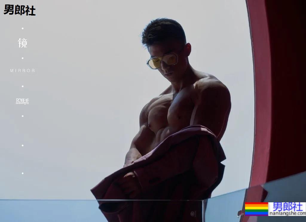 网红腹肌教练拍运动大片比CK还好看，这位腱子肉梨窝小哥火了！ - 51虹马