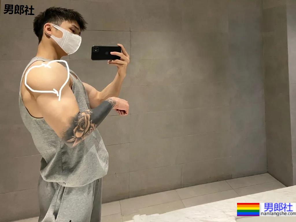 天津体院的肌肉boy，新疆帅哥果然没让人失望！ - 51虹马