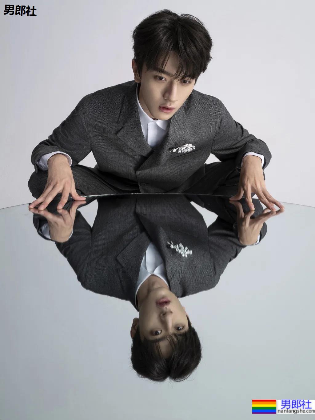 187北体校草迷彩正装圈粉无数,颜高条顺运动小鲜肉帅破天际! - 51虹马 187北体校草迷彩正装圈粉无数,颜高条顺运动小鲜肉帅破天际! - 51虹马