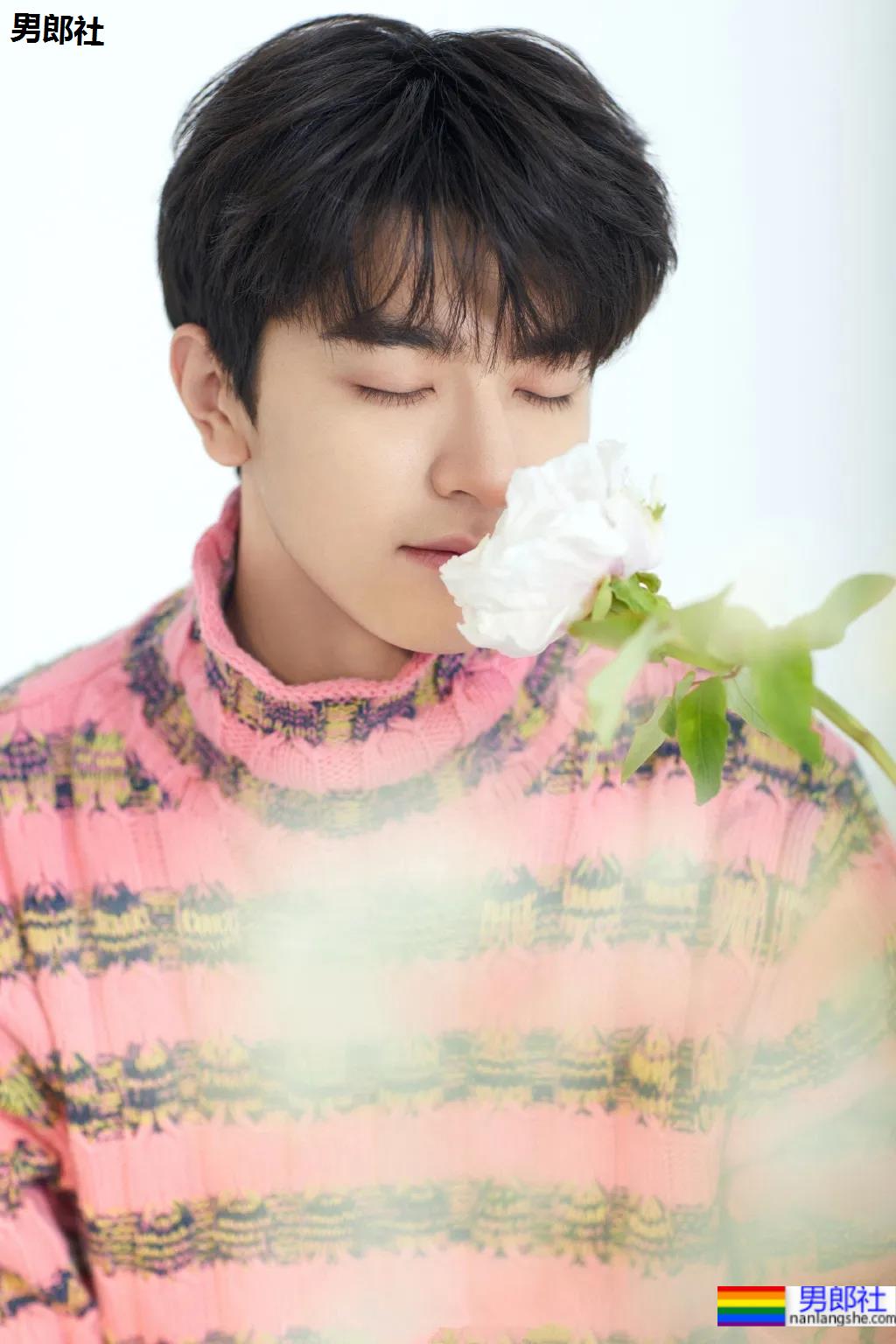 187北体校草迷彩正装圈粉无数,颜高条顺运动小鲜肉帅破天际! - 51虹马 187北体校草迷彩正装圈粉无数,颜高条顺运动小鲜肉帅破天际! - 51虹马