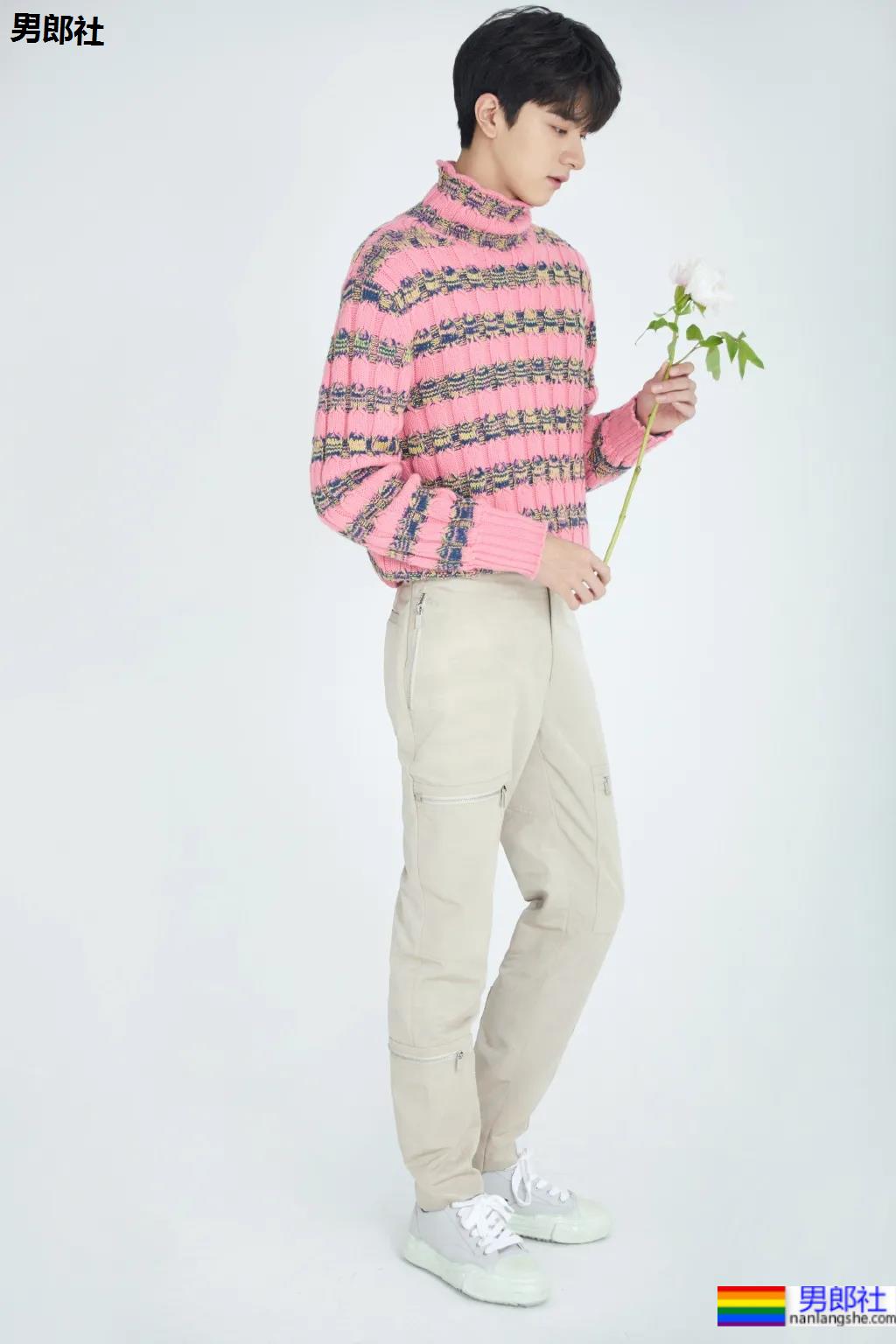 187北体校草迷彩正装圈粉无数,颜高条顺运动小鲜肉帅破天际! - 51虹马 187北体校草迷彩正装圈粉无数,颜高条顺运动小鲜肉帅破天际! - 51虹马