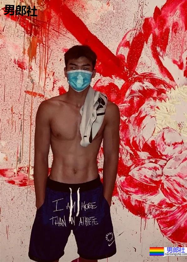 01年郑州篮球体育生，这体能这身材太A了！ - 51虹马