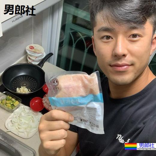 隐藏版超帅韩国欧巴！低调分享生活拉近跟粉丝距离：박중현 - 51虹马