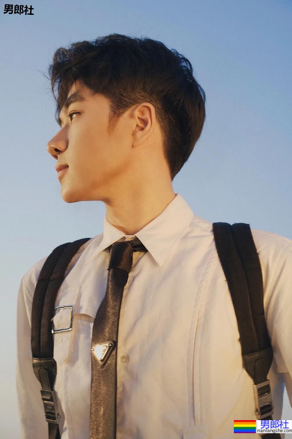 00后奶帅运动小奶狗，奶白腹肌嫩到发光！ - 51虹马