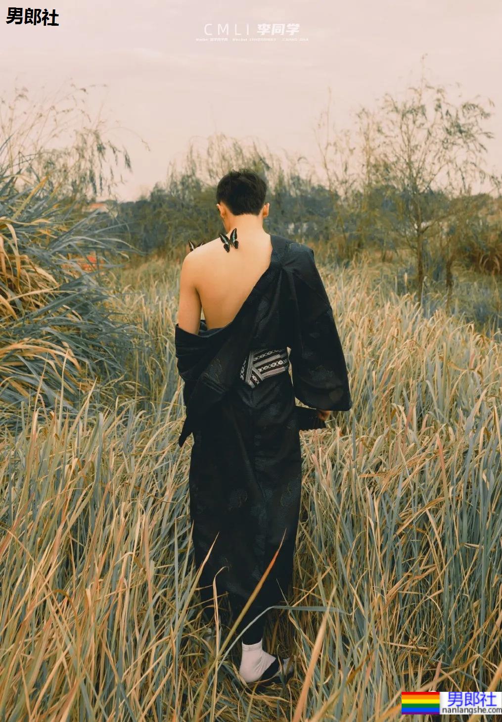 专访摄影师李同学:又纯又欲的肌肉写真是这样拍出来的?! - 51虹马 专访摄影师李同学:又纯又欲的肌肉写真是这样拍出来的?! - 51虹马