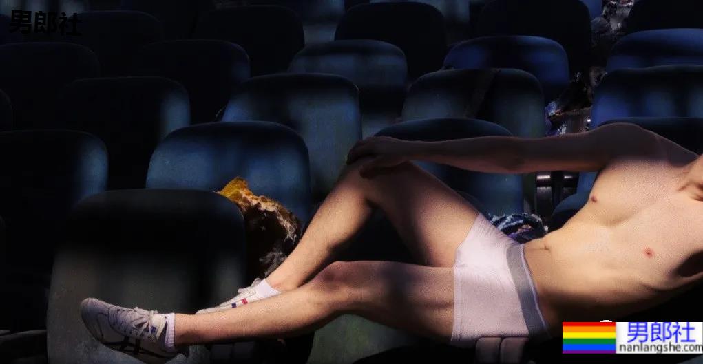 专访摄影师李同学:又纯又欲的肌肉写真是这样拍出来的?! - 51虹马 专访摄影师李同学:又纯又欲的肌肉写真是这样拍出来的?! - 51虹马