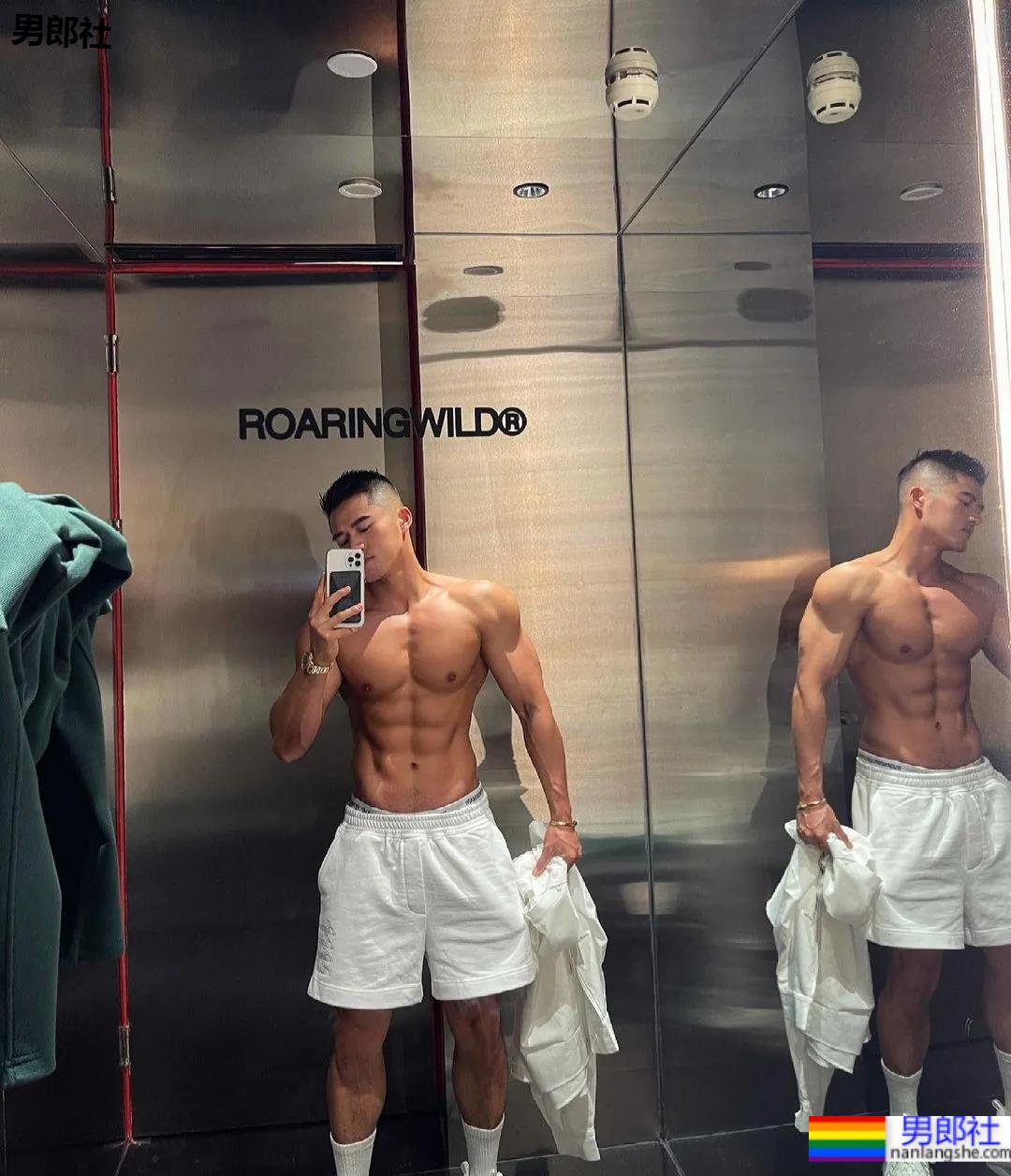 网红寸头腹肌小哥，优质腱子肉身材太吸睛！ - 51虹马