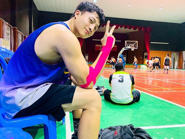 向前迈进的榜样！在越南追逐明星梦的台湾帅鲜肉：吕晋宇 Harry Lu - 51虹马