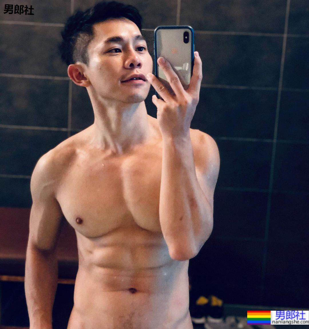 同志天菜献出第一次！二哥、叶天伦共组男男CP 携手探讨同婚后教养问题 - 51虹马