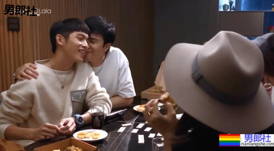 最新台腐,好高能,一见钟情! - 51虹马 最新台腐,好高能,一见钟情! - 51虹马