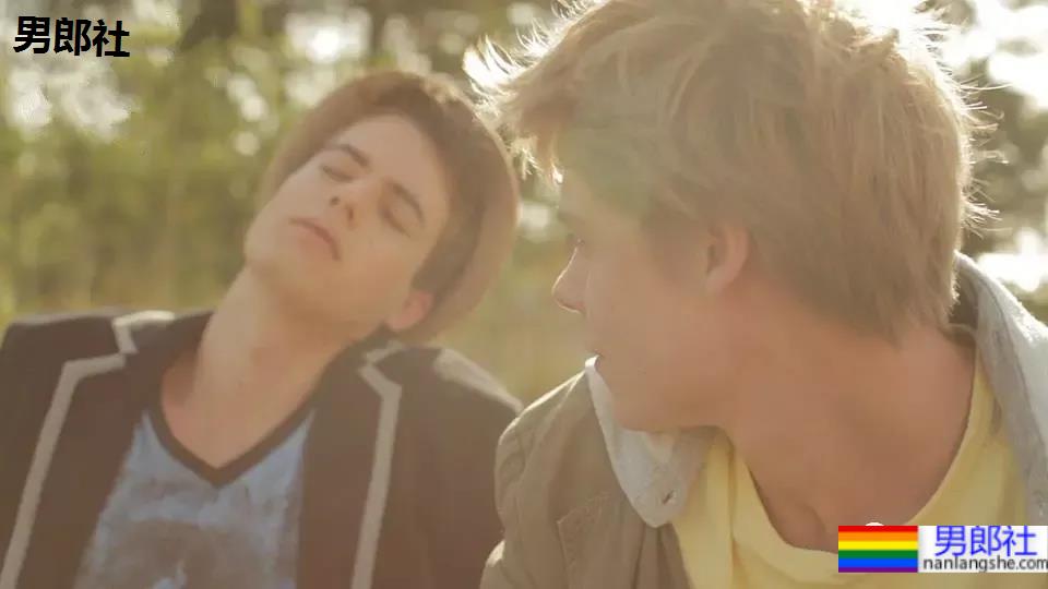 掰弯了我的直男好友，过程好惊险！ - 51虹马